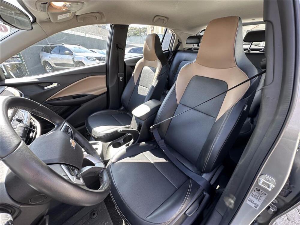 Chevrolet Onix Hatch