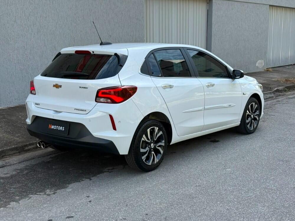 Chevrolet Onix Hatch