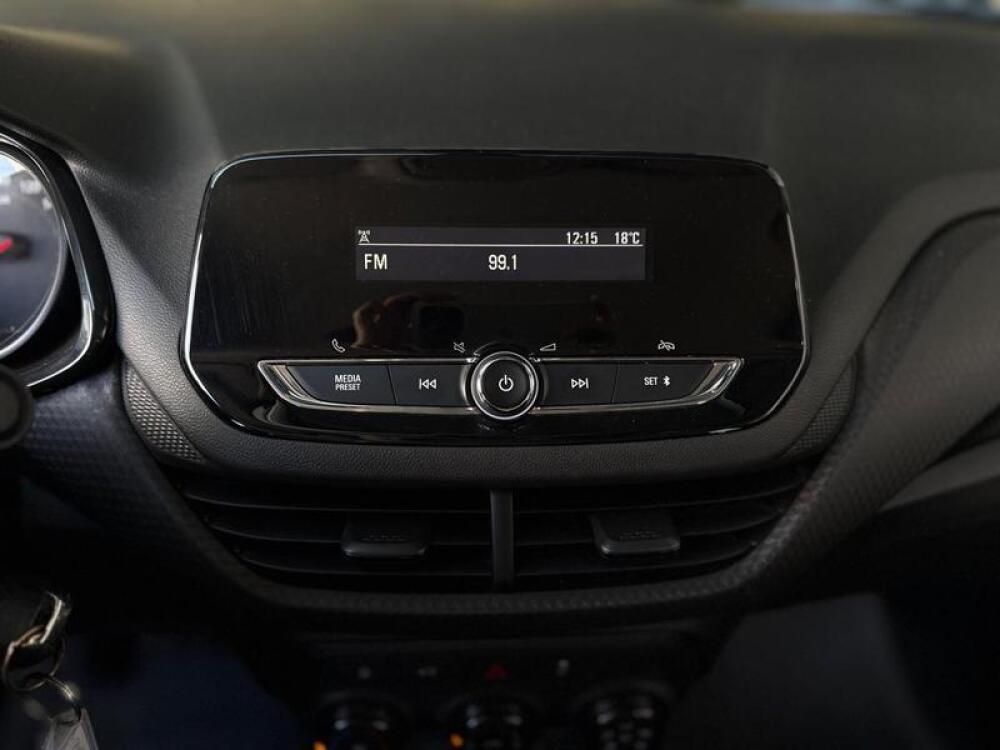 Chevrolet Onix Hatch