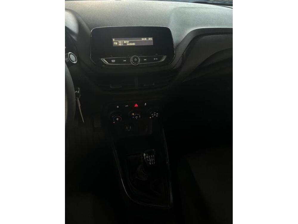 Chevrolet Onix Hatch