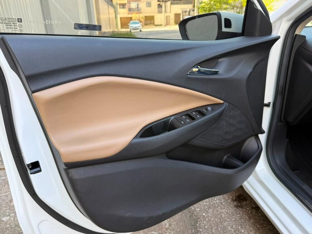Chevrolet Onix Hatch