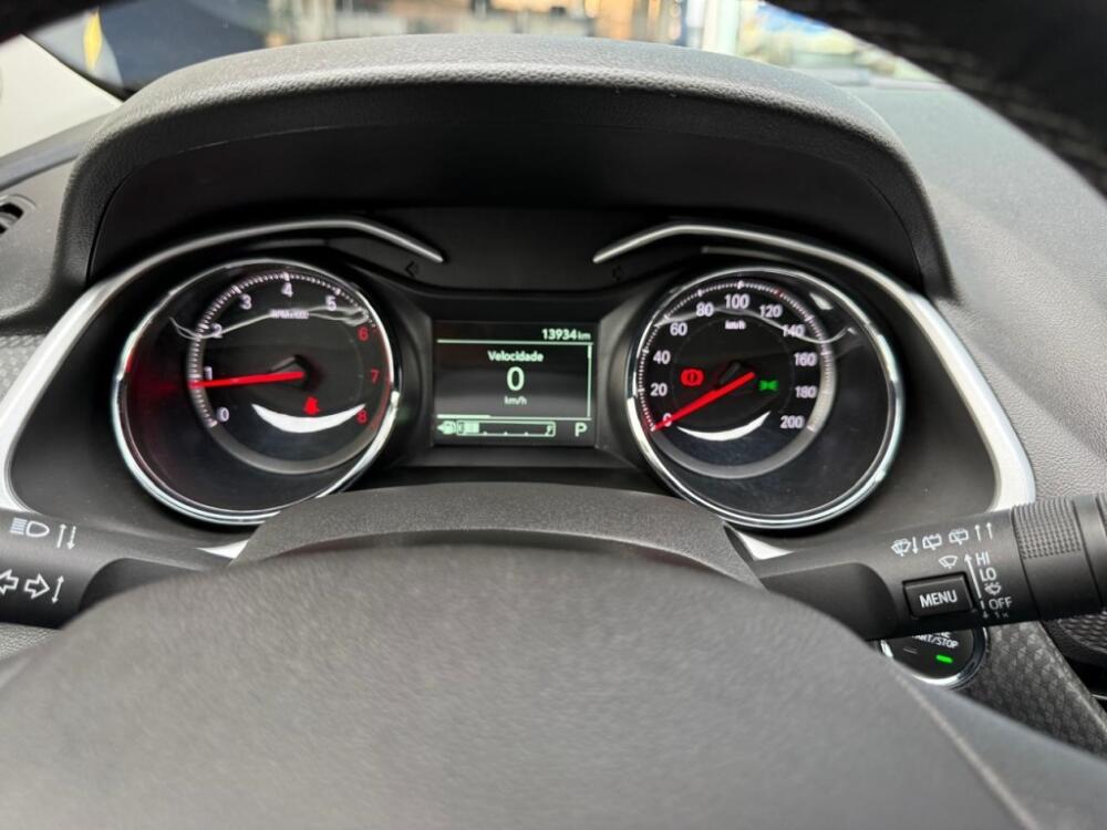 Chevrolet Onix Hatch