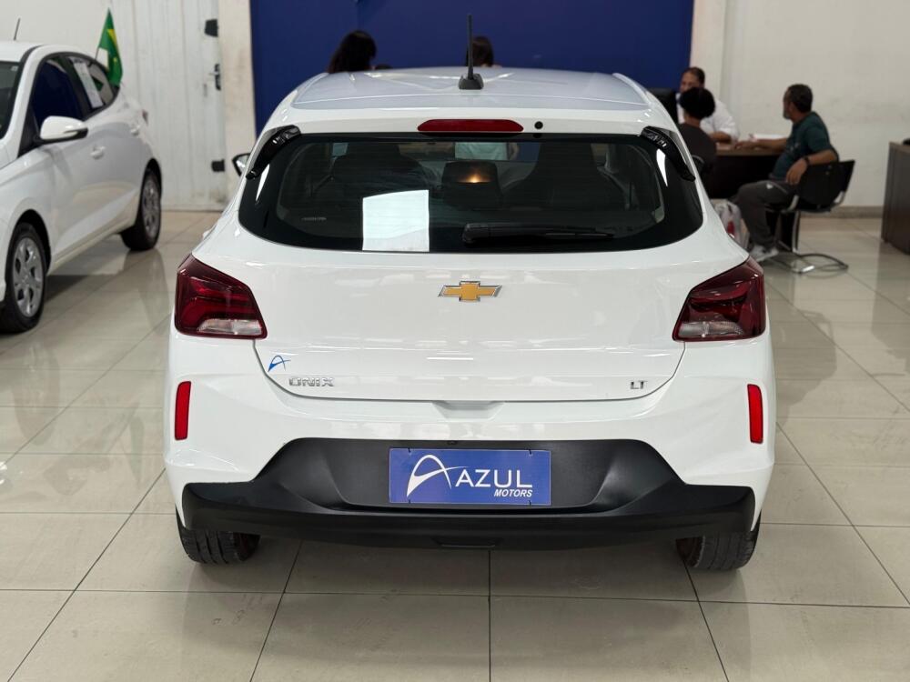 Chevrolet Onix Hatch