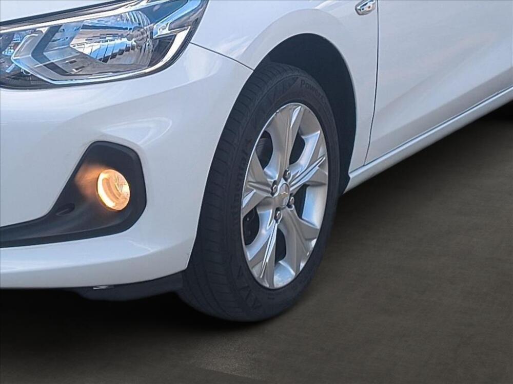 Chevrolet Onix Hatch