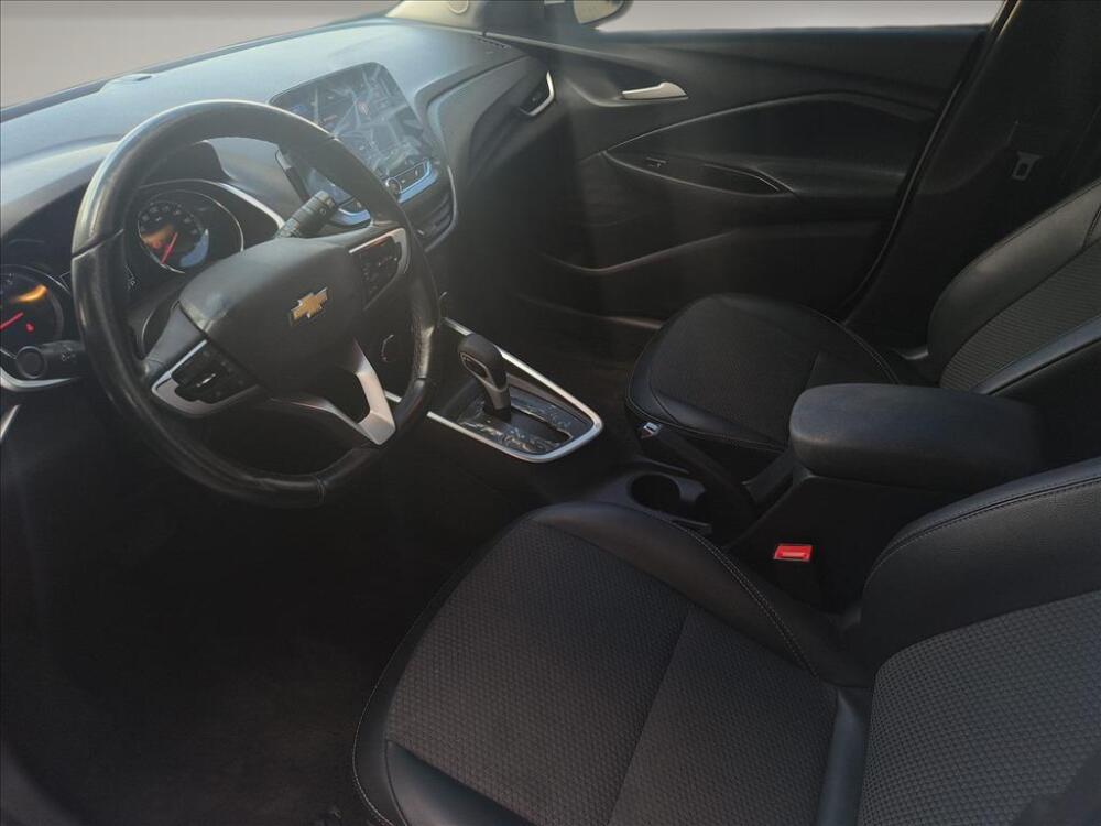 Chevrolet Onix Hatch