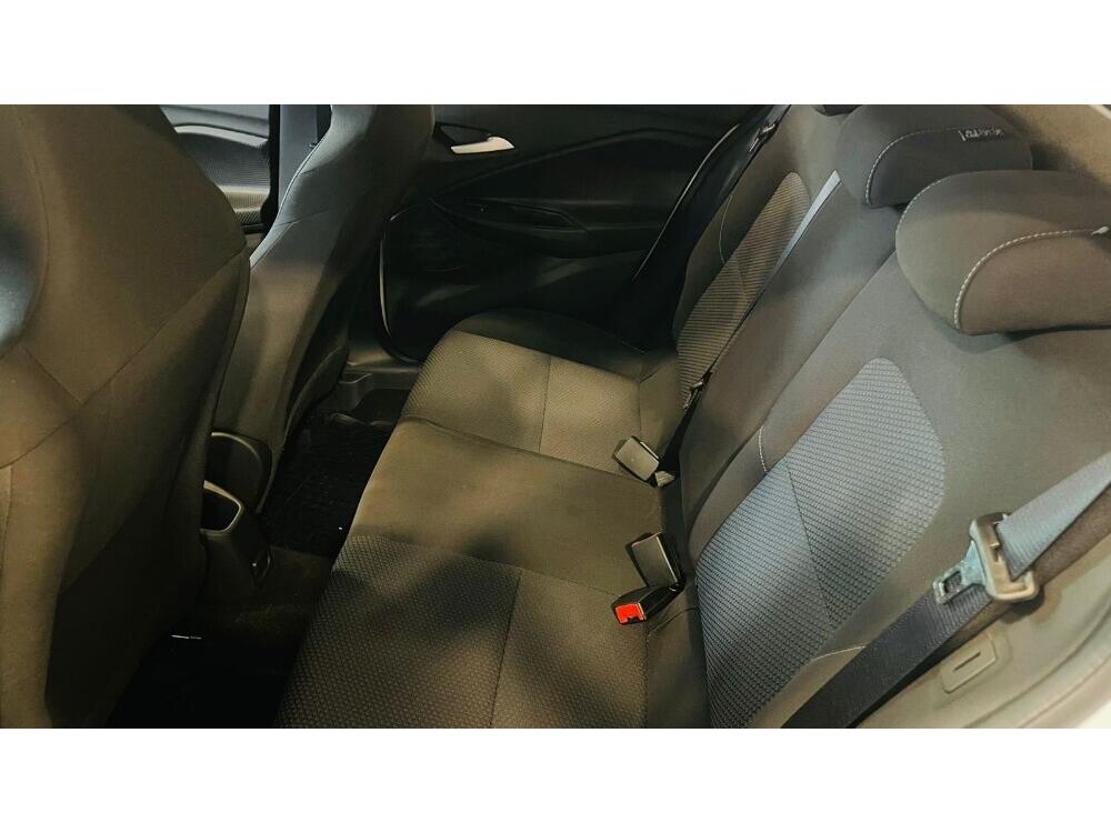 Chevrolet Onix Hatch