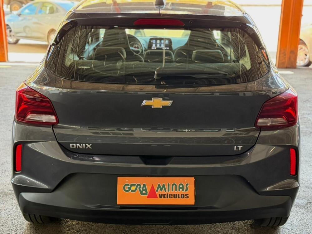 Chevrolet Onix Hatch