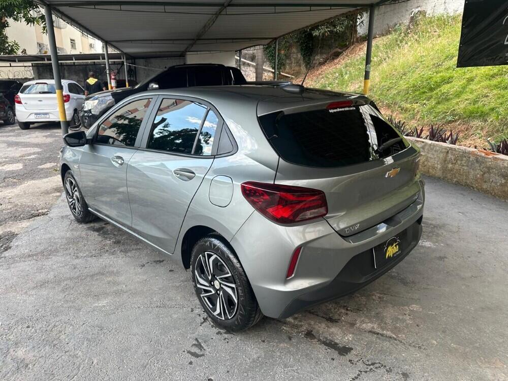 Chevrolet Onix Hatch