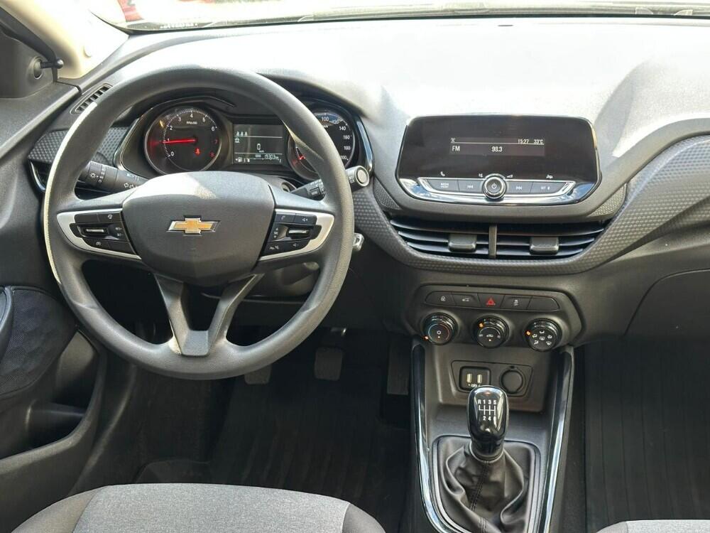 Chevrolet Onix Hatch
