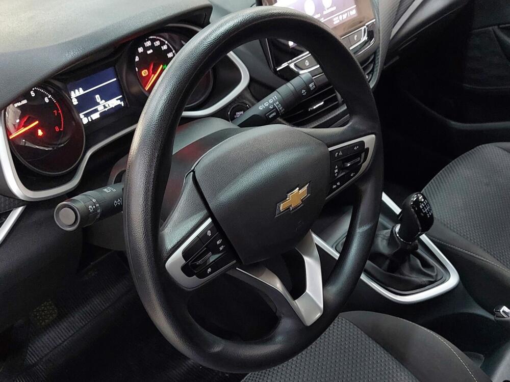 Chevrolet Onix Hatch