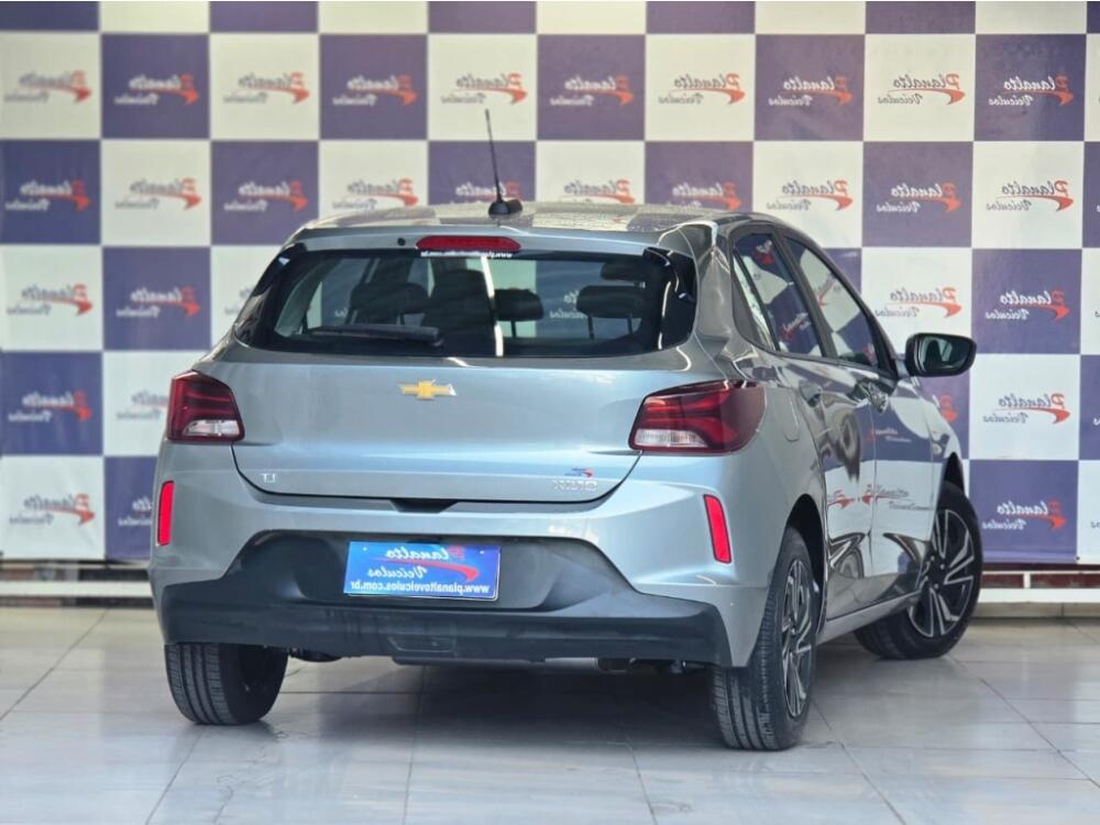 Chevrolet Onix Hatch