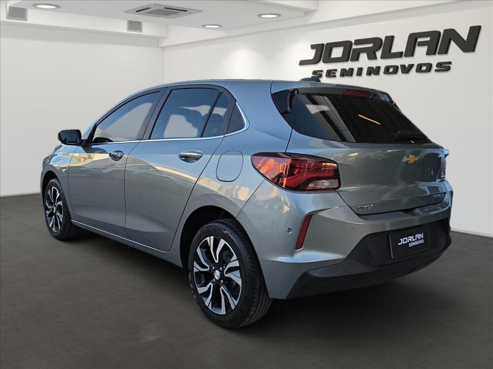 Chevrolet Onix Hatch