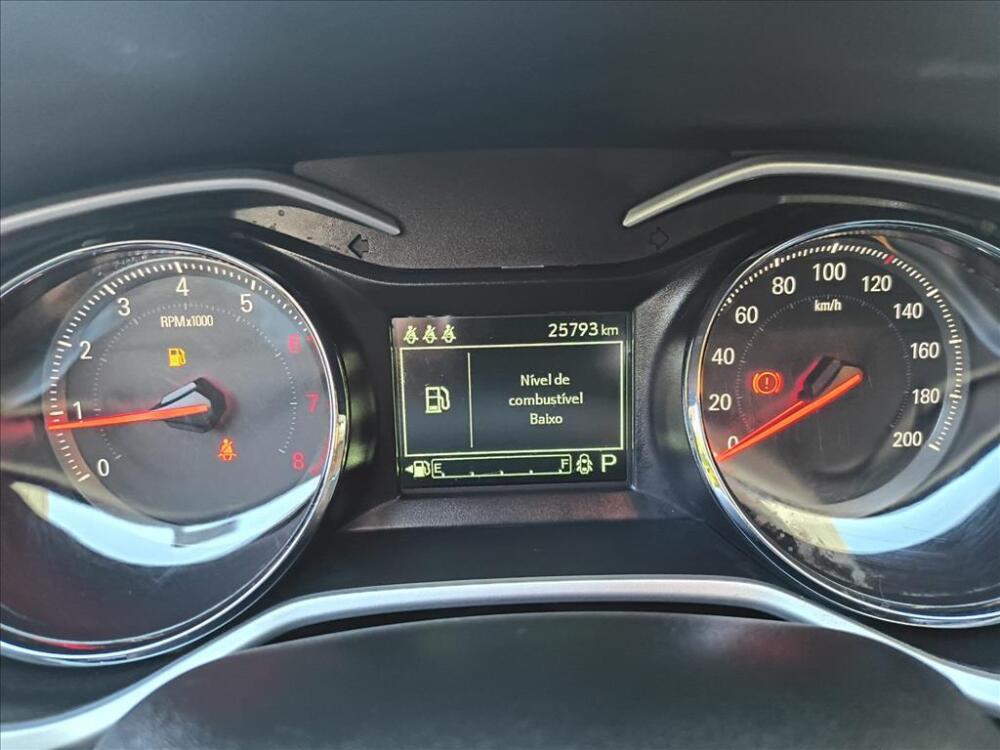 Chevrolet Onix Hatch