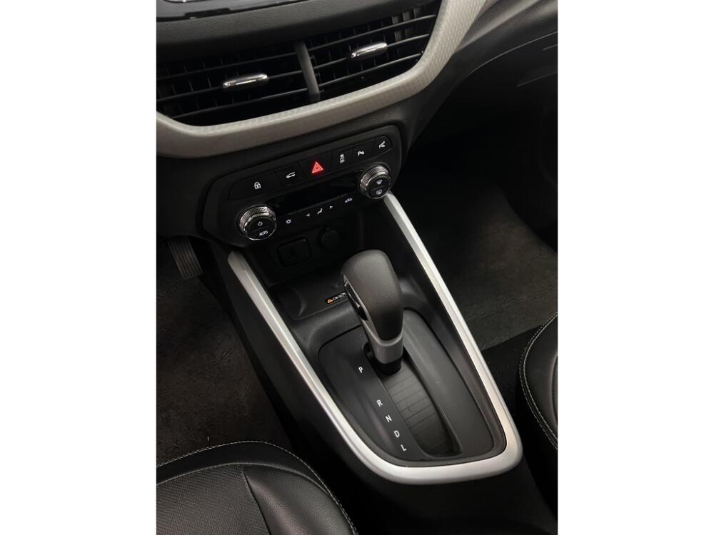 Chevrolet Onix Hatch