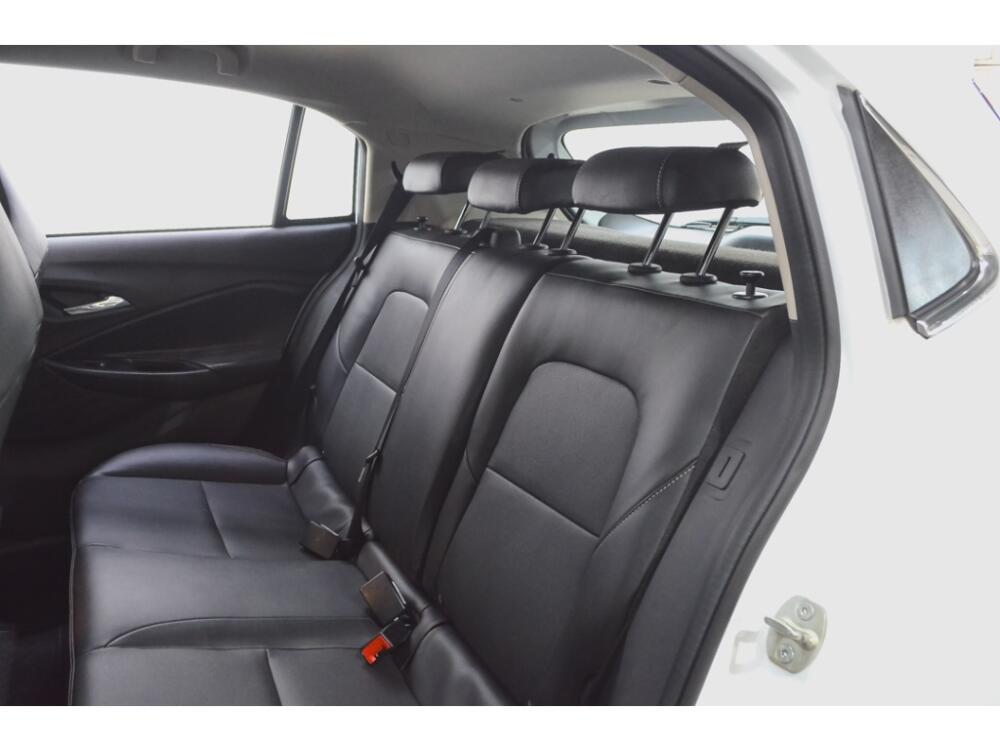 Chevrolet Onix Hatch
