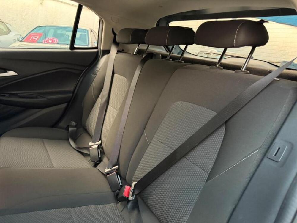 Chevrolet Onix Hatch