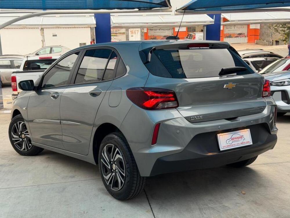 Chevrolet Onix Hatch