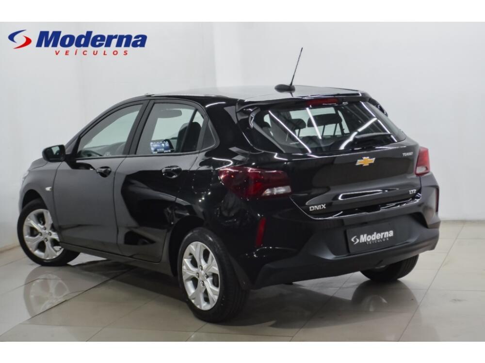Chevrolet Onix Hatch