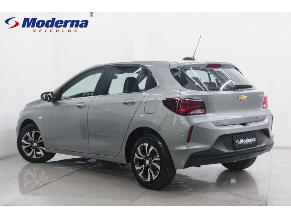 Chevrolet Onix Hatch