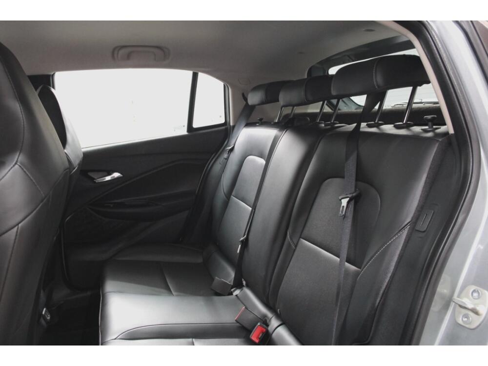 Chevrolet Onix Hatch