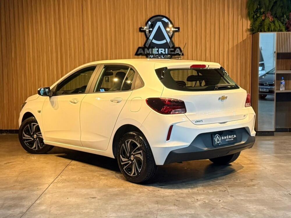 Chevrolet Onix Hatch