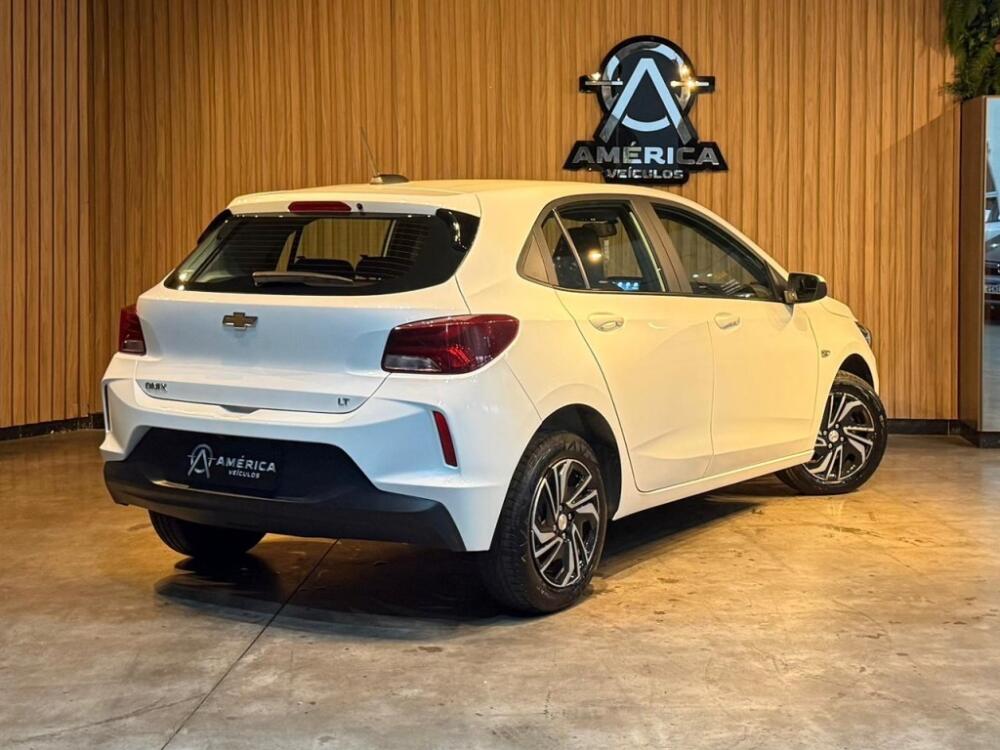 Chevrolet Onix Hatch