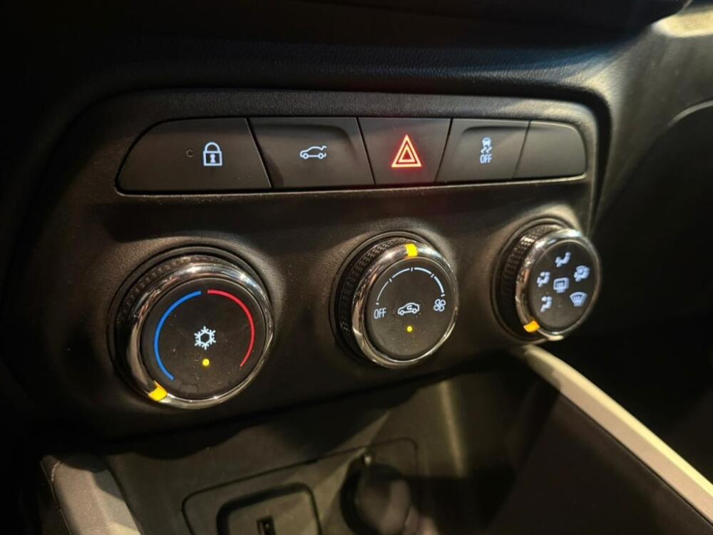 Chevrolet Onix Hatch
