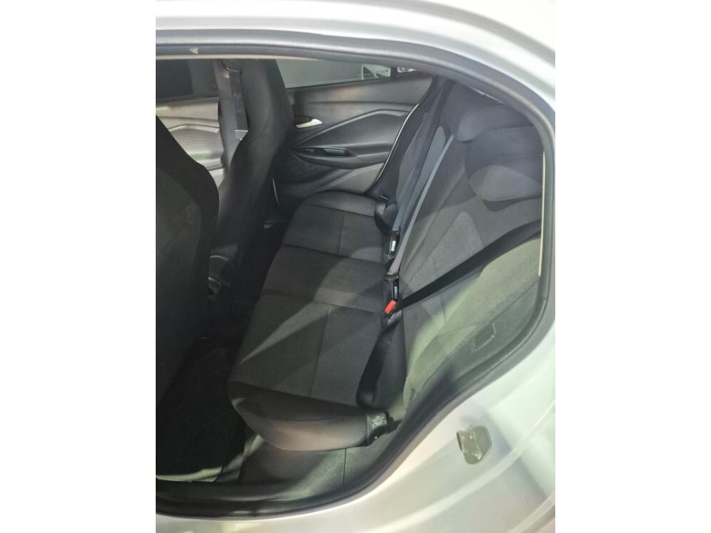 Chevrolet Onix Hatch
