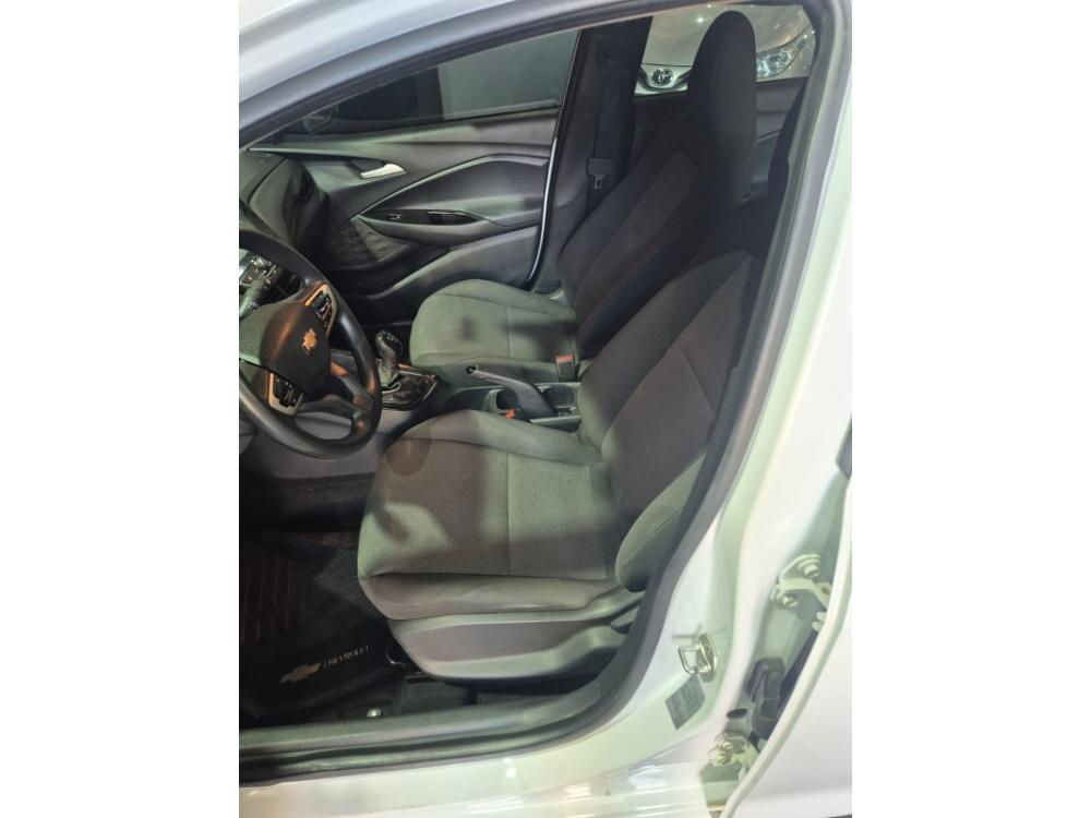 Chevrolet Onix Hatch