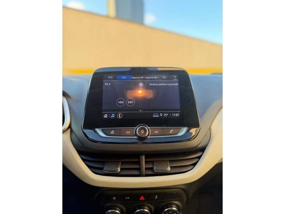 Chevrolet Onix Hatch