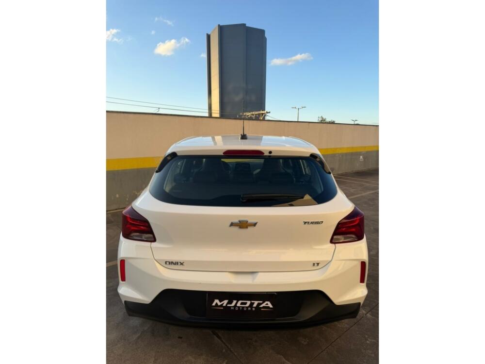 Chevrolet Onix Hatch