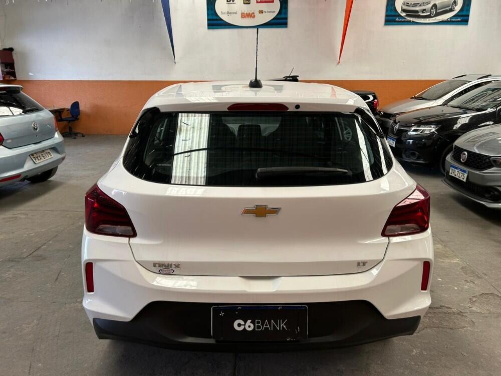 Chevrolet Onix Hatch
