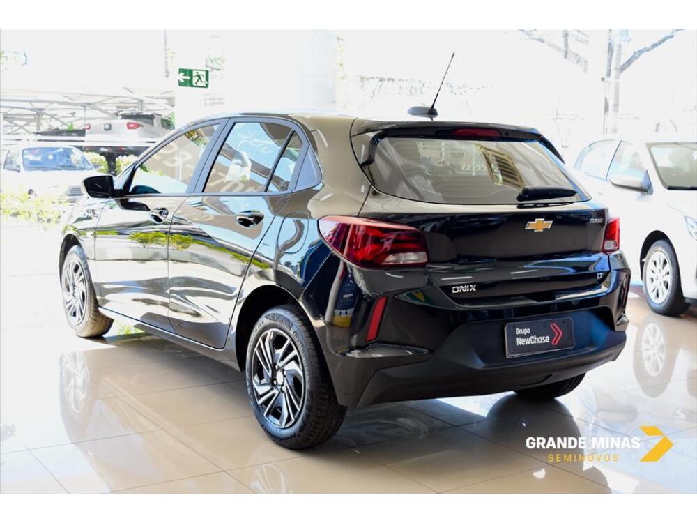 Chevrolet Onix Hatch