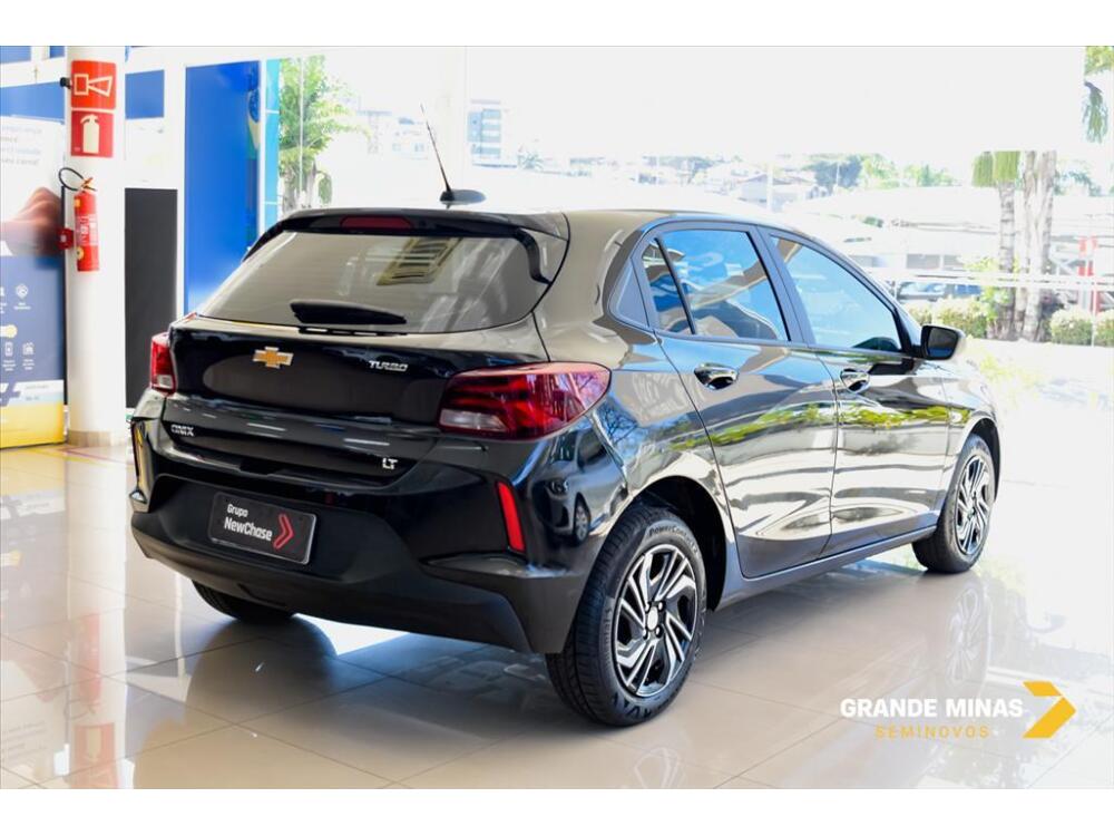 Chevrolet Onix Hatch