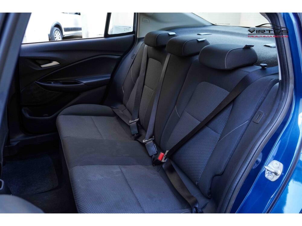 Chevrolet Onix Hatch