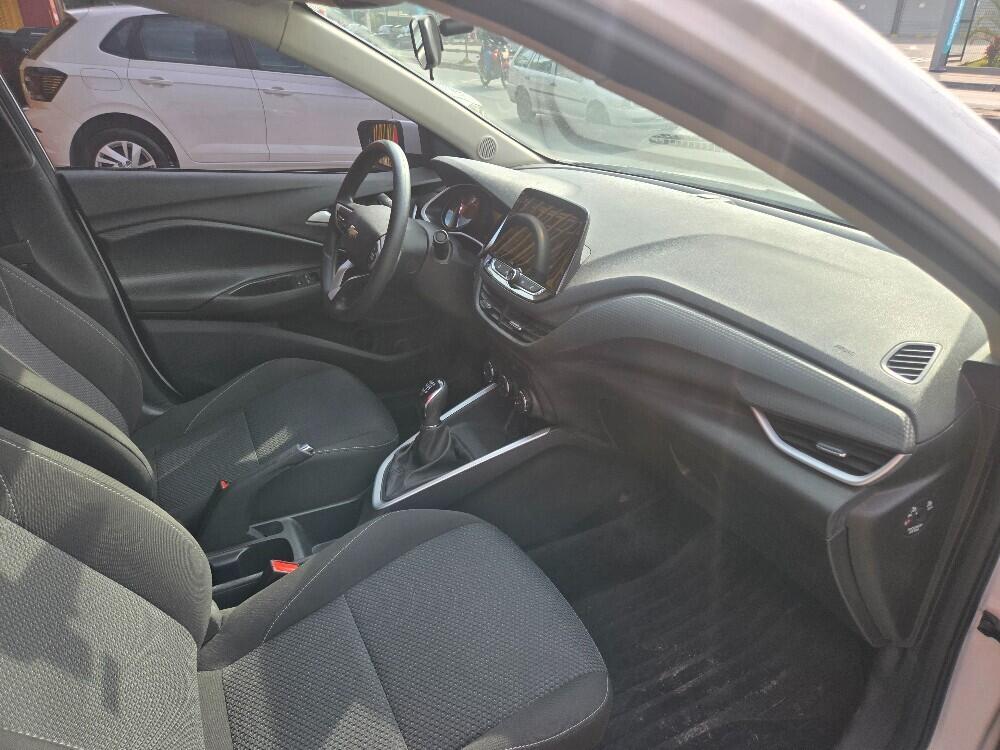 Chevrolet Onix Hatch