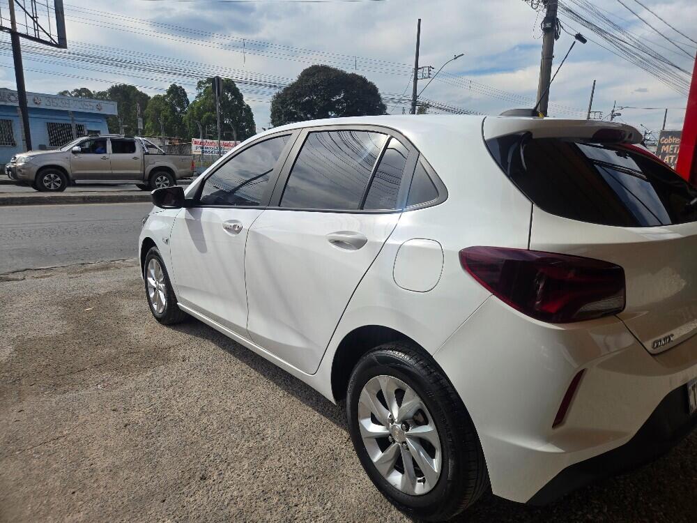 Chevrolet Onix Hatch