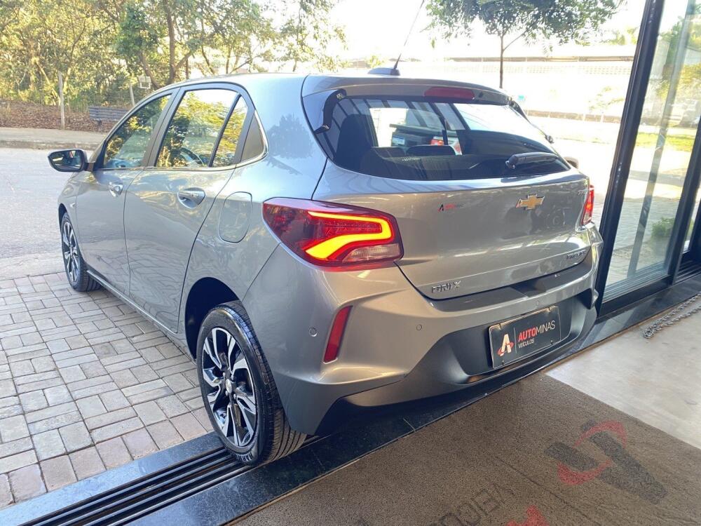 Chevrolet Onix Hatch