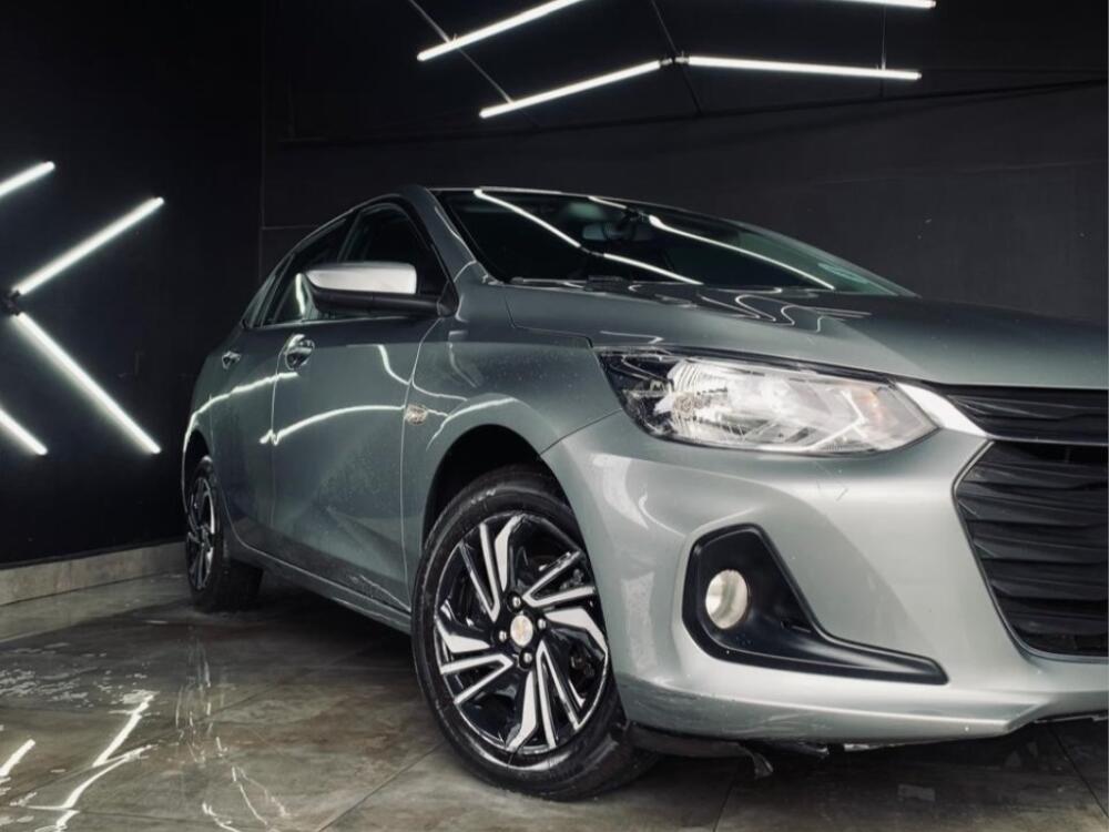 Chevrolet Onix Hatch