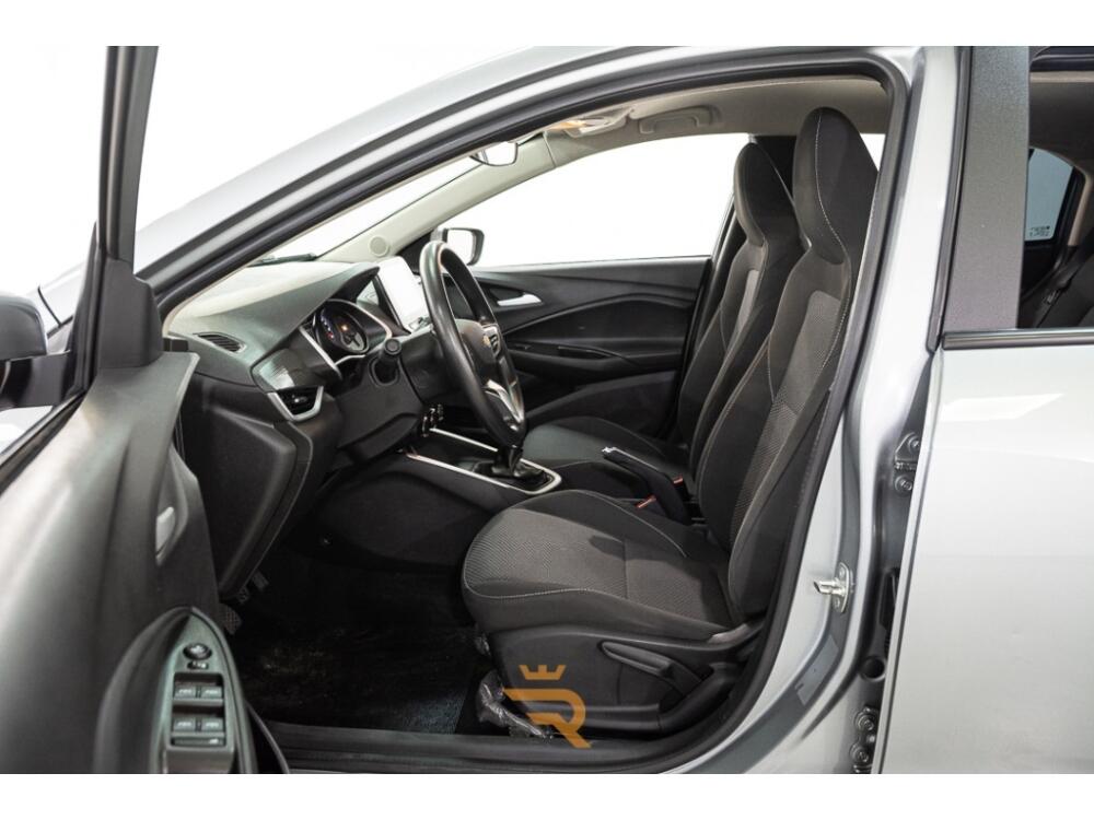 Chevrolet Onix Hatch