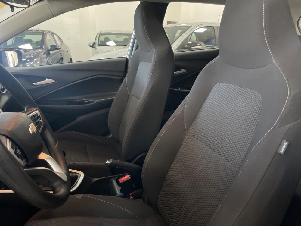 Chevrolet Onix Hatch