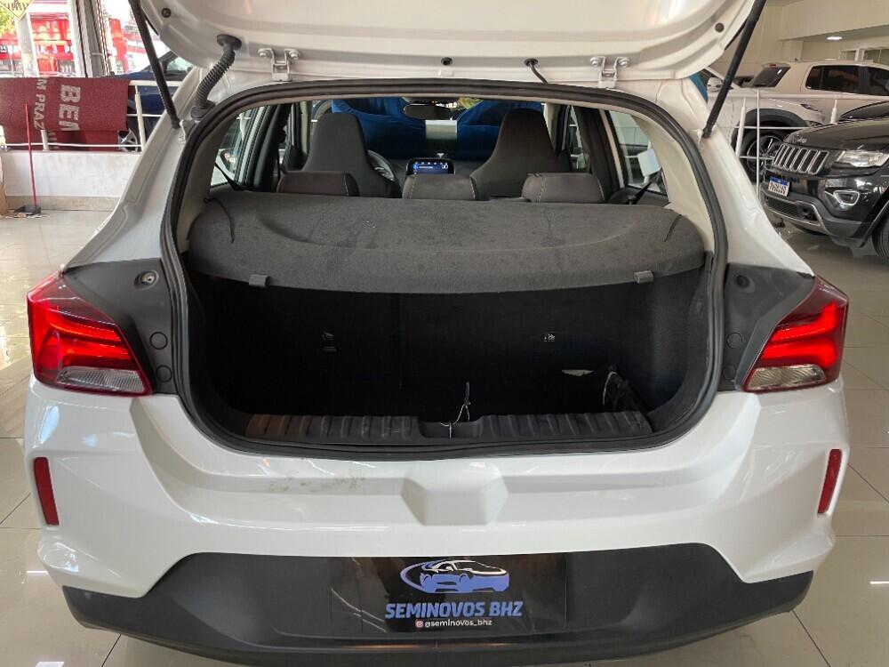 Chevrolet Onix Hatch