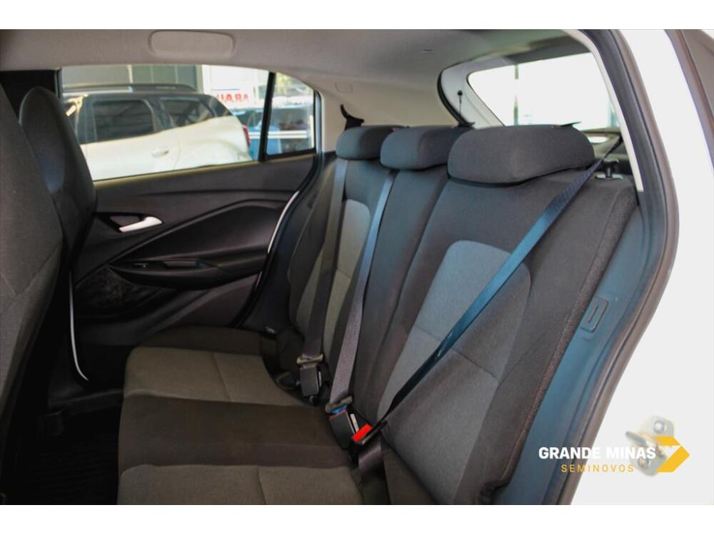 Chevrolet Onix Hatch