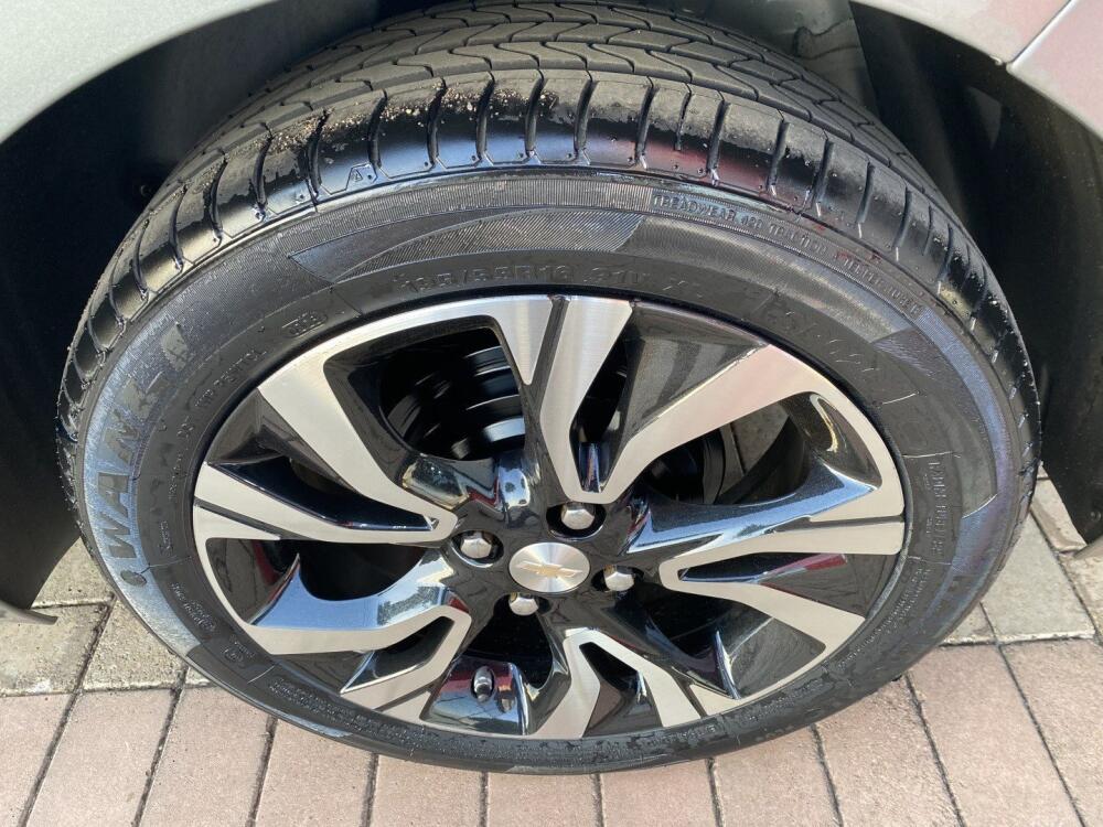 Chevrolet Onix Hatch
