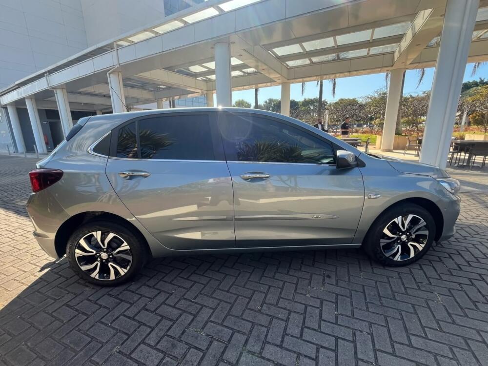 Chevrolet Onix Hatch