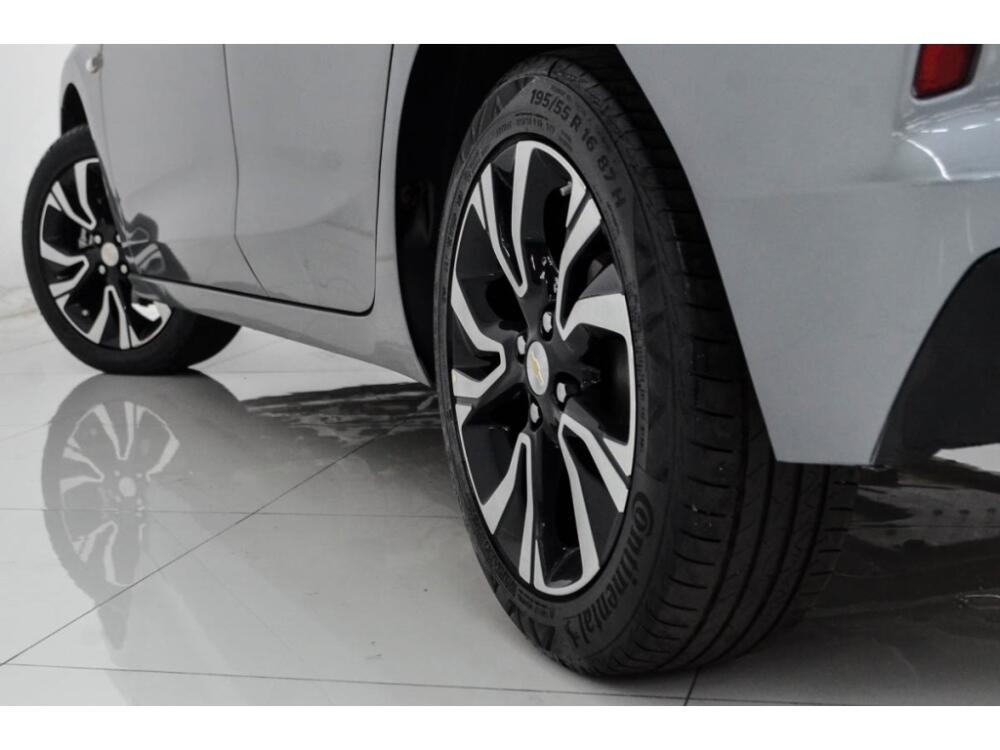 Chevrolet Onix Hatch
