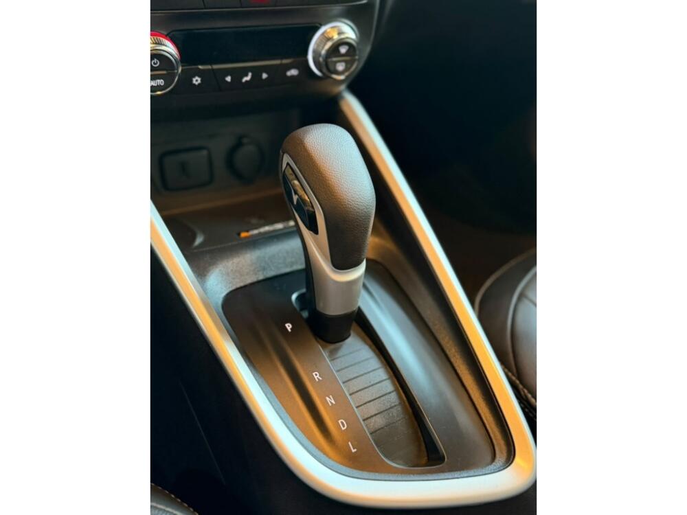 Chevrolet Onix Hatch