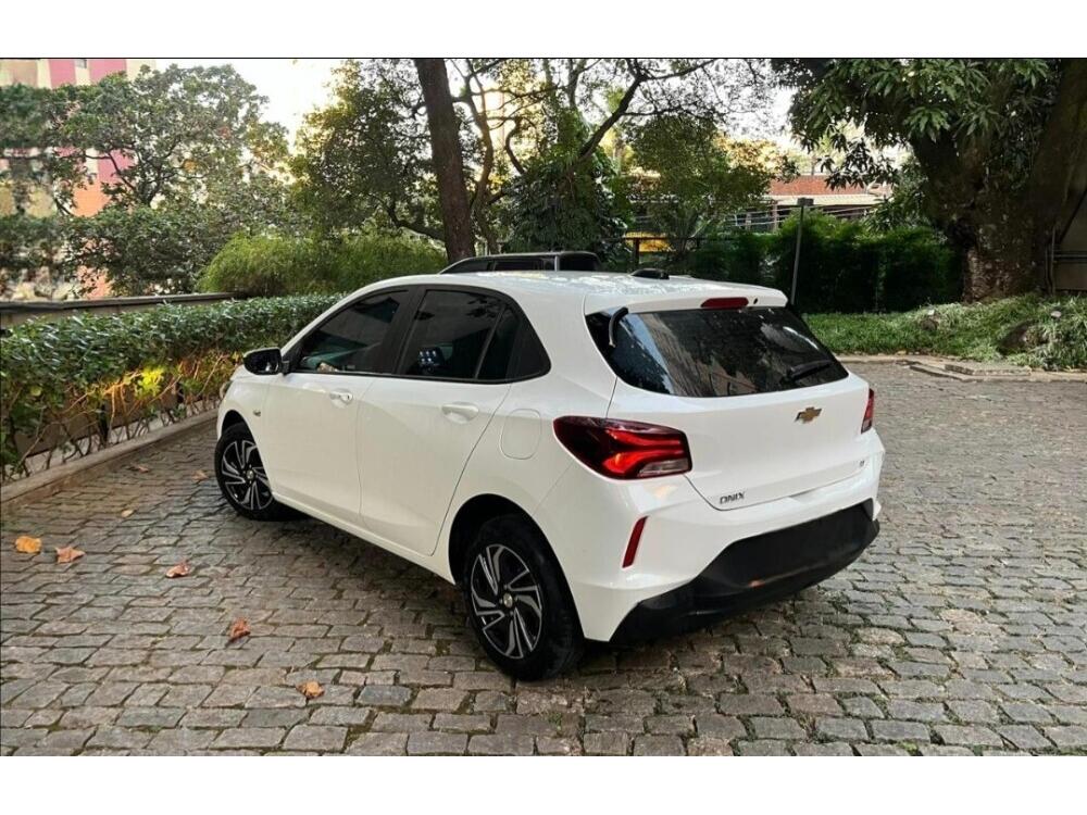 Chevrolet Onix Hatch