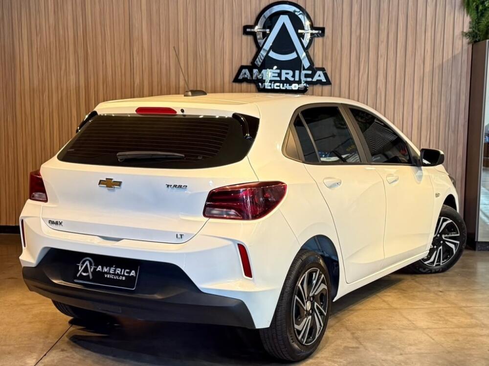 Chevrolet Onix Hatch