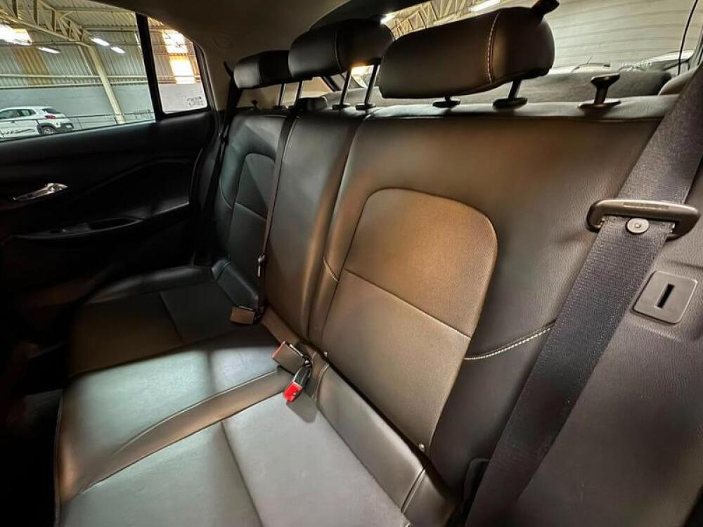 Chevrolet Onix Hatch